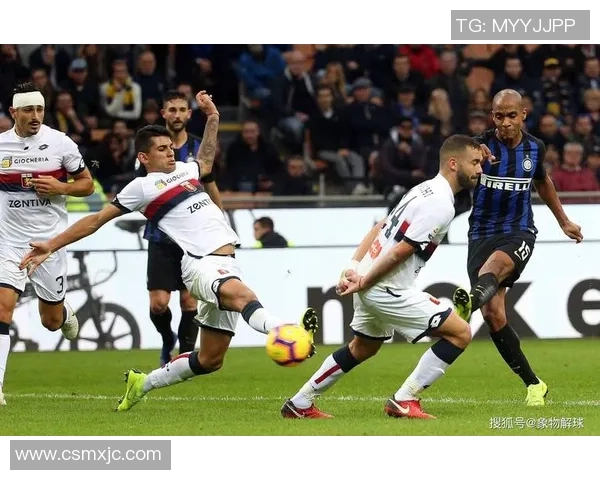 足球明星的独特象征物品展示与背后故事解析